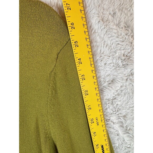 J Jill Sweater Womens L Pea Green Button Split Hem Crew Neck Office Career - Picture 9 of 9